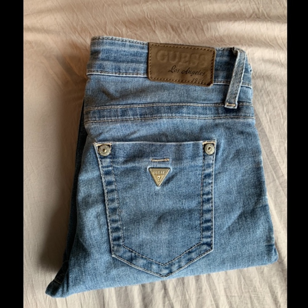 GUESS JEANS